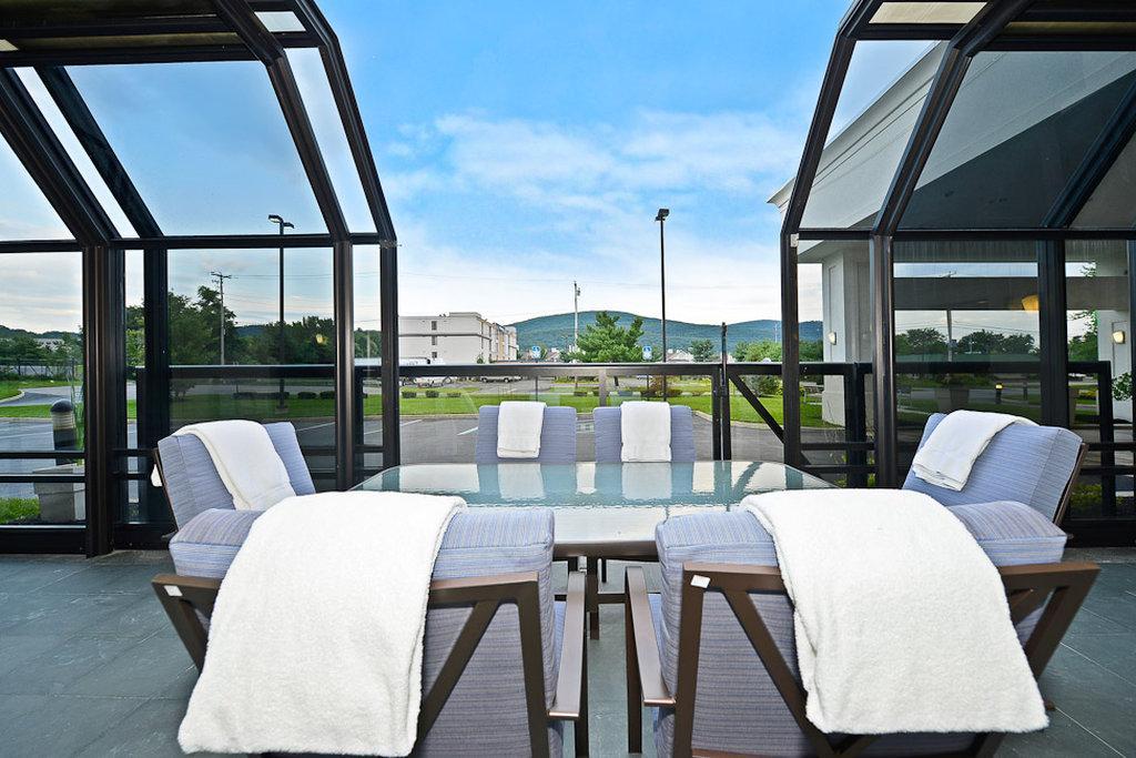 Holiday Inn Express Fishkill-Mid Hudson Valley By Ihg Экстерьер фото